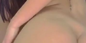Latina opens her ass on cam