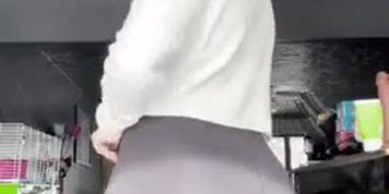 Queen egirl27