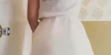 Que rico se mueve mi prima