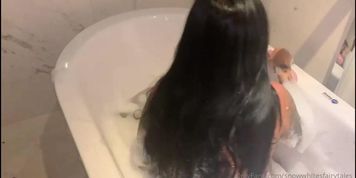 Tattoo women masturbation