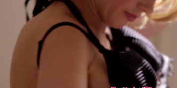 Busty glam girl cocksucking lucky burglar