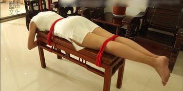 Traditional asian paddling