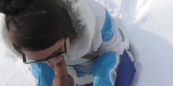 Public Overwatch Mei Blowjob in Snow (Teacher Of Magic)