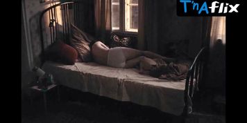 Lena Urzendowsky Breasts,  Underwear Scene  in Sound Of Falling