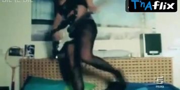 Chiara Gensini Sexy Scene  in R.I.S. - Delitti Imperfetti