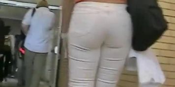 Candid voyeur videos of tight yummy butts.