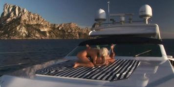 Alexis & Zafira: Powerboat Sex
