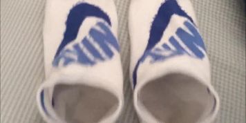 Sleepy feet