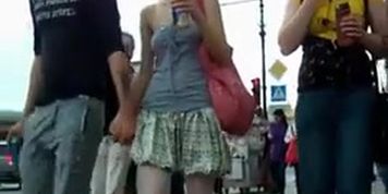 UNDER THE SKIRT UPSKIRTS 37