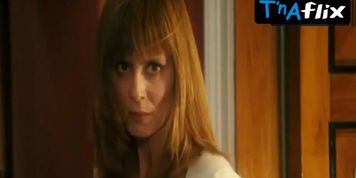 Aitana Sanchez-Gijon Sexy Scene  in Oviedo Express