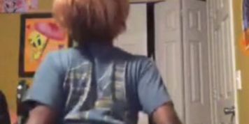 Scammer Nay Harris on Periscope Showing Out.