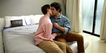 NextDoorBuddies Shy Twinks First Porn with Jimmy Clay (Jimmy Coxxx)