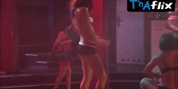 Magdalena Majtyka Underwear Scene  in Tancerze