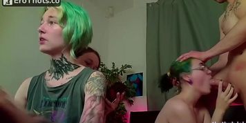 space_mouse camgirl and Friends blowjob swap 5