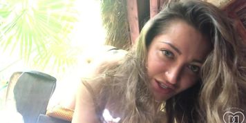 Dani Daniels . com - Public Masturbation in Paradise