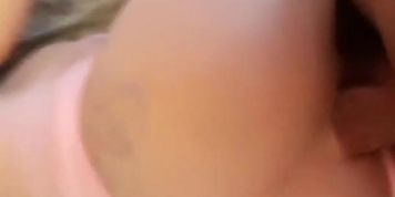Baise anal poup&eacute;e doll (Bobbi Eden)
