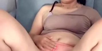 AMEL Memek Becek Di Jilmek Full Https://s.id/Lendirmanis