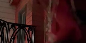 Jenny&rsquo;s rooftop dance
