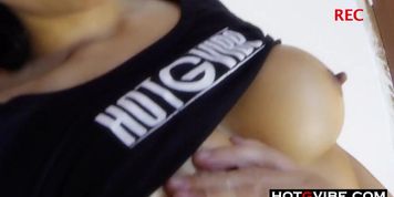 Squirting Pussy POV Voyeur