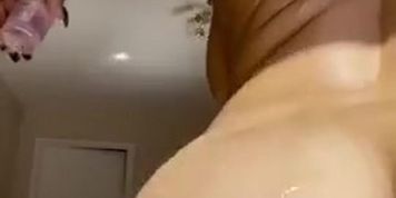 scarlettmaeuk - oil twerk