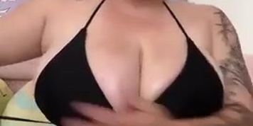 Sleebunn removes top