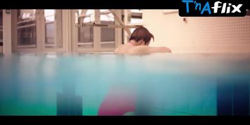 Gigi Leung Bikini Scene  in Heung Gong Zai