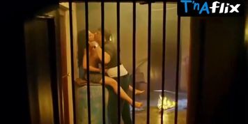 Noor Malabika Bikini Scene  in Teekhi Chutney