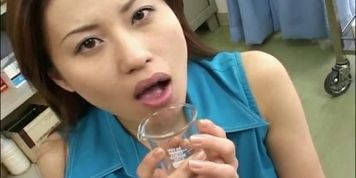 Girl collects cum in a beaker and gives a good show