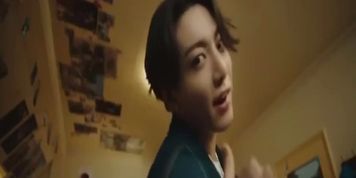 KOREAN BOYS LIGHT PUSSY UP LIKE DYNAMITE