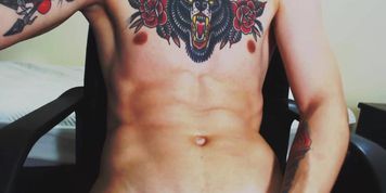 A cam guy is record while jerk off in a show
