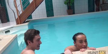 HUNT4K. Brunette wasn't against sex for money with mature lover