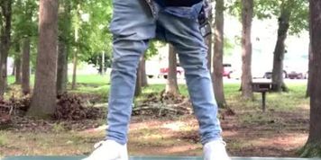 SMOKEPOLEBOY JACKING BBC IN PUBLIC PARK ON TABLE