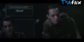 Aaliyah Sexy Scene  in Queen Of The Damned
