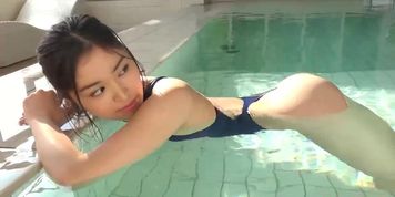 Realise Swimsuit girl