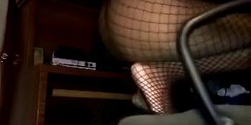 Sexy ebony teen pantyless twerking