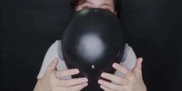 ASMR Snow Scalp Massage & Ear Eating