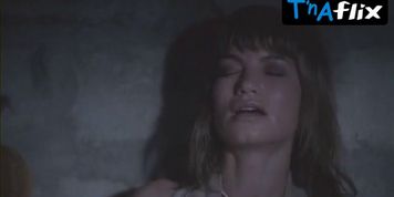 Rena Riffel Breasts Scene  in Dante'S Cove