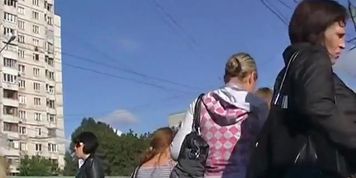 Angel in hot pantyhose up petticoat in the street (Angel Hot)