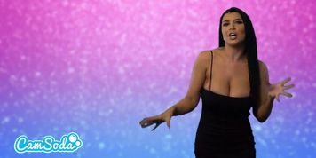 CamSoda - Romi Rain shows memes