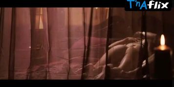 Zulay Henao Underwear Scene  in Illegal Tender
