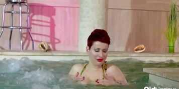 Busty Milf Lisa Pinelli In An Intimate Solo Scene