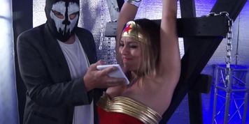 superheroine bidding