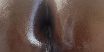 Caught my Neighbors Wife outside Twerking! she let me Fill all 3 Holes!