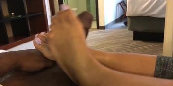 Black Sista Feet Attacks Meat!!