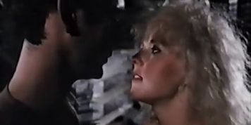 Foster Kylie - Centrespread (moviescene)