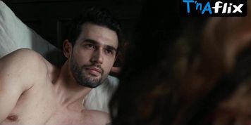 Lydia Peckham Sexy Scene  in Robin Hood