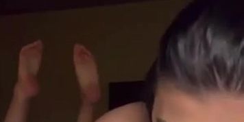 Feetbysvett dildo blowjon