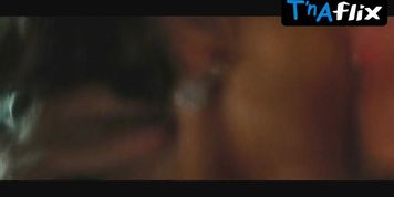Bridget Moynahan Sexy Scene  in Lord Of War
