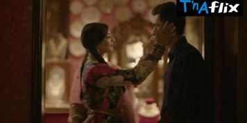 Zayn Marie Khan Sexy Scene  in Made In Heaven