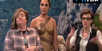 Gal Gadot Lesbian Scene  in Saturday Night Live